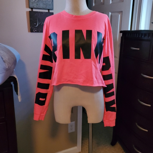 PINK Victoria's Secret Tops - EUC VICTORIA'S SECRET PINK MIDRIFF PINK LONG SLEEV